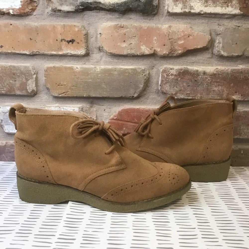 LANDS’ END Women’s Tan Suede Leather Wingtip Tassels Ankle Booties Boots 10